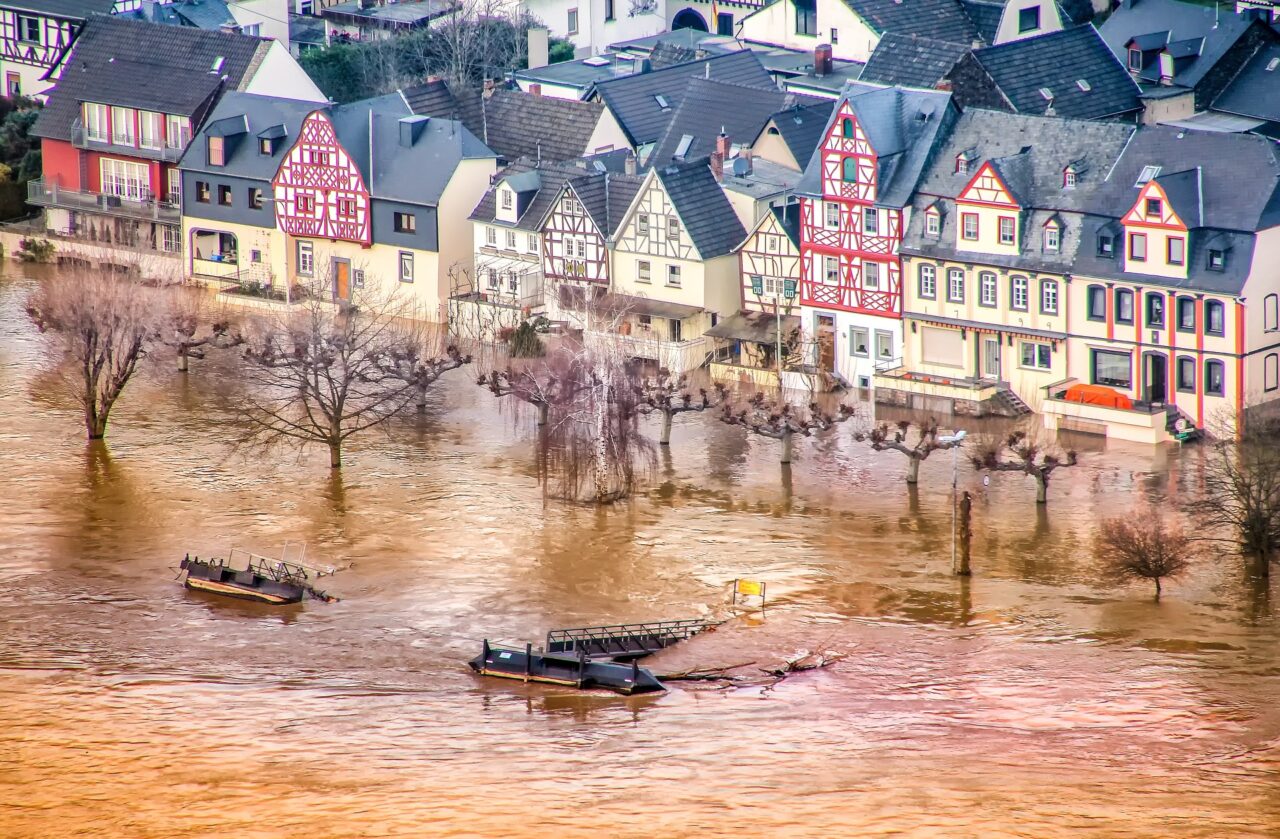 Hochwasser am Rhein.